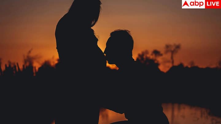 इम्यूनिटी मजबूत रखने के लिए विटामिन-C भी जरूरी है, खासकर ठंड के मौसम में. संतरा, कीवी और आंवला जैसे फल आसानी से मिल जाते हैं और इंफेक्शन से बचाव में मदद करते हैं. साथ ही यह आयरन के एब्जॉर्ब को बेहतर बनाकर एनीमिया से भी बचाता है.