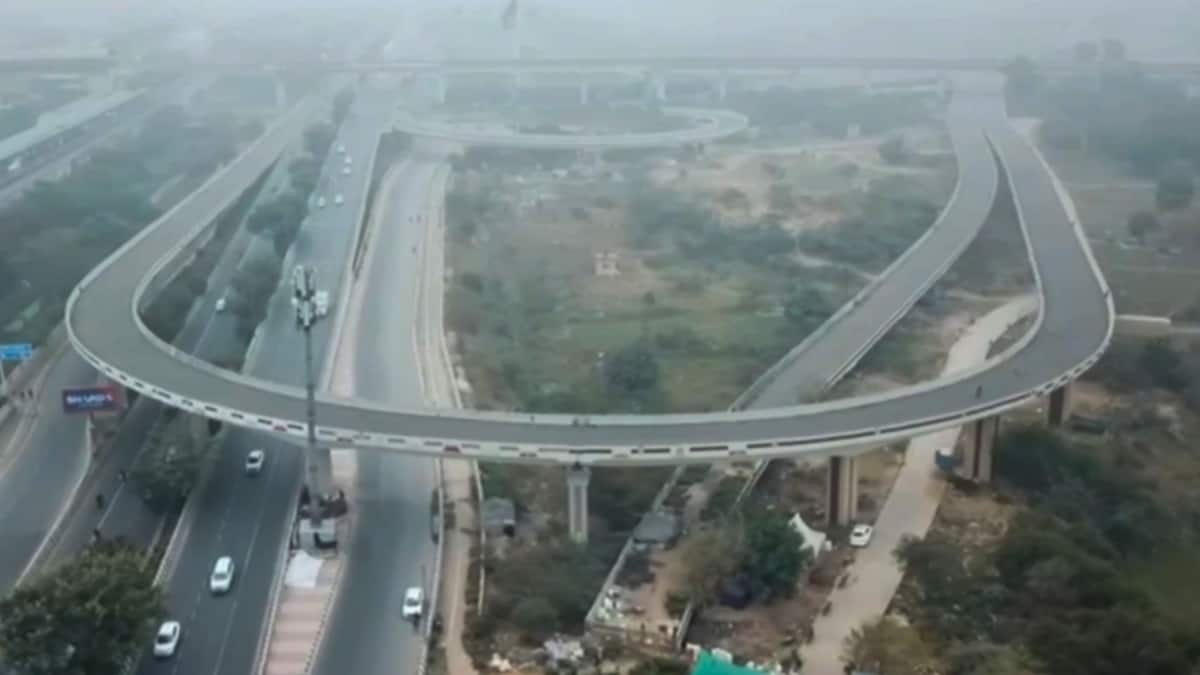 Flights Disrupted As Cold Wave, Dense Fog Grip North India; Delhi AQI Worsens