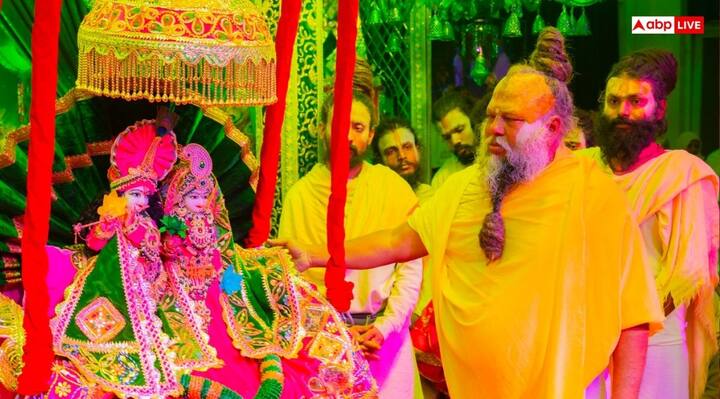 प्रेमानंद जी महाराज की दोनों किडनियां कई वर्षों से खराब है. लेकिन इसके बावजूद वे हमेशा ध्यान, प्रवचवन और सत्संग करते हैं. बताया जाता है कि, प्रेमानंद महाराज ने अपनी दोनों किडनियों का नाम भी राधा और कृष्ण रखा है.