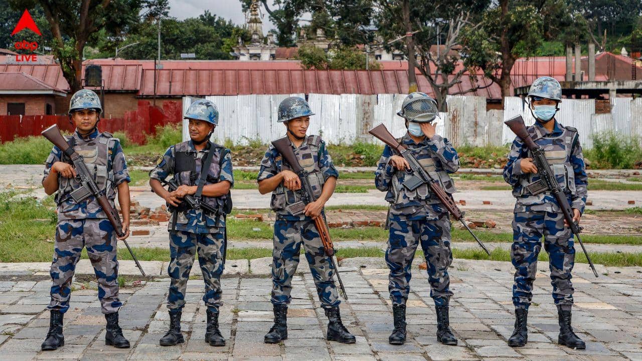 Nepal Tension : ফের উত্তপ্ত নেপাল, ভারতের সীমান্তবর্তী শহরে চরম অশান্তি, ভাঙচুর-টায়ার জ্বালিয়ে বিক্ষোভ; কার্ফু জারি প্রশাসনের