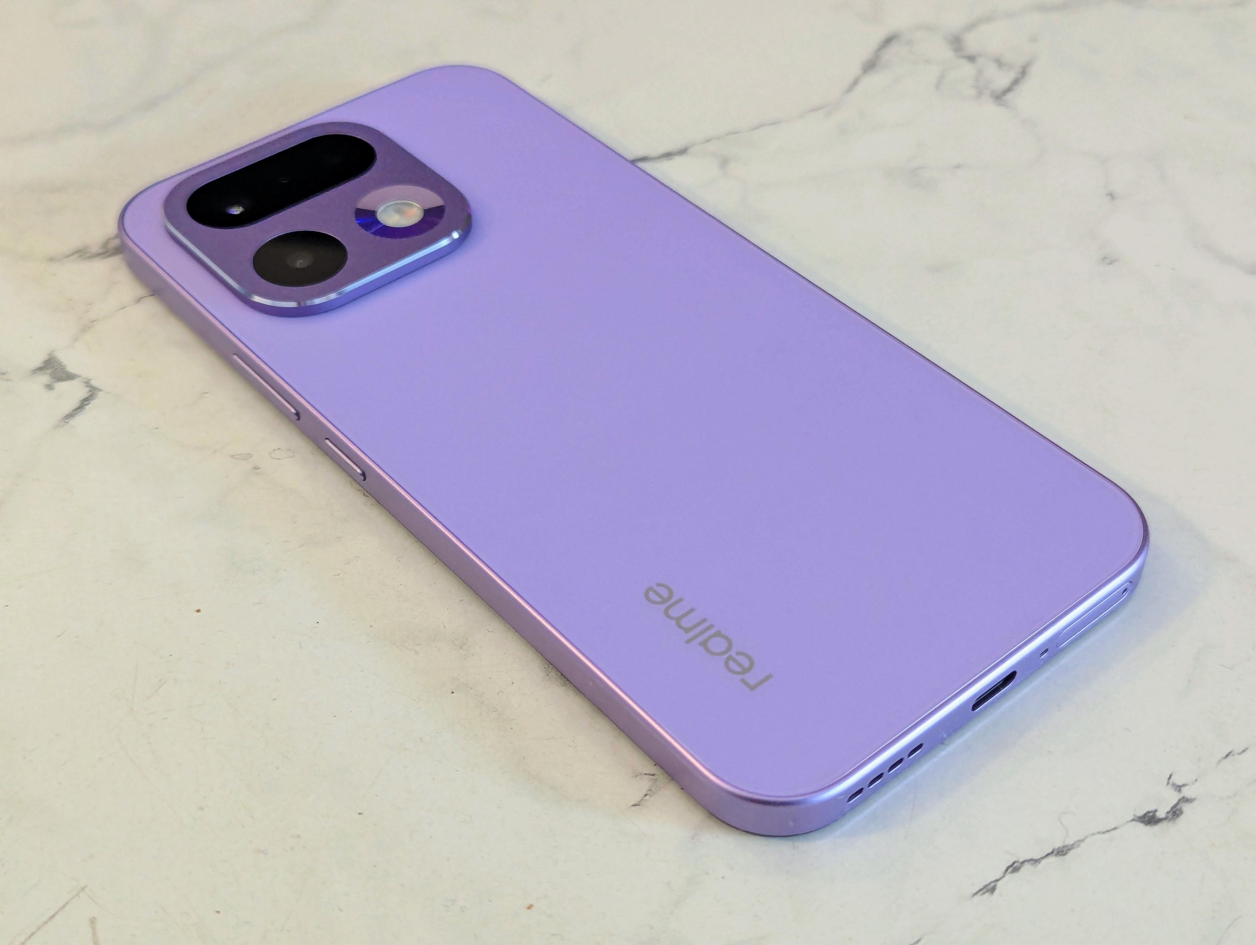 Gadgets Review | Realme 16 Pro: A Pocket Fashion Photographer That Loves Daylight More Than Darkness