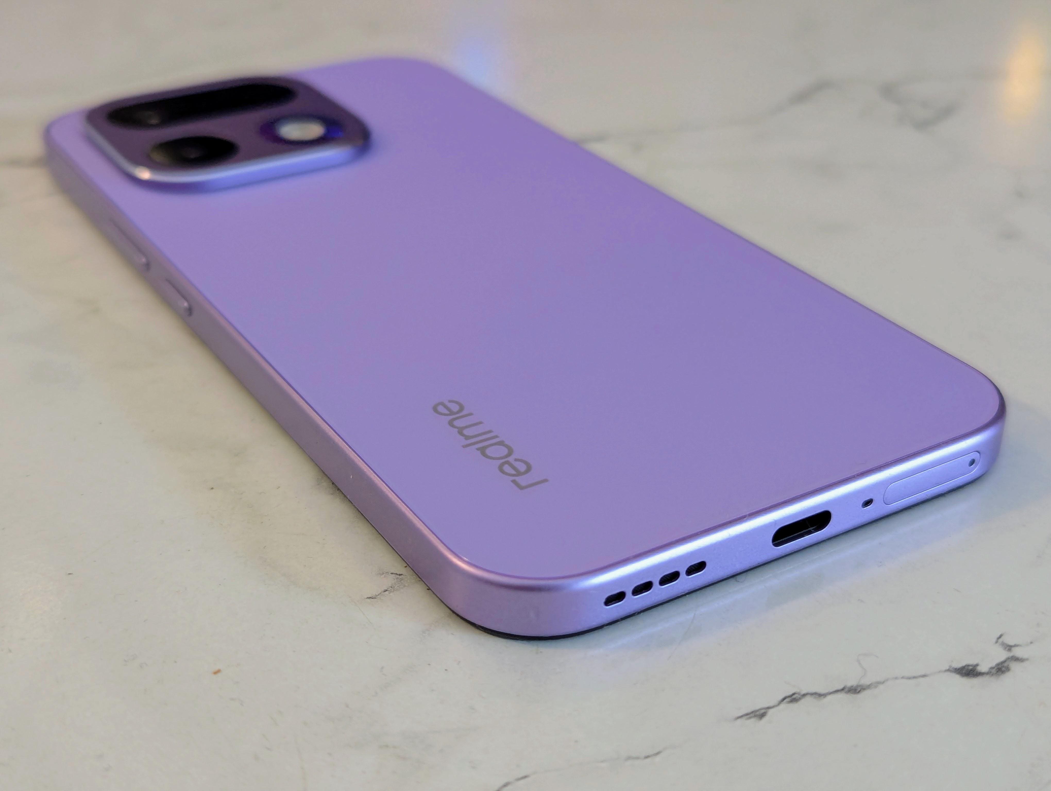 Gadgets Review | Realme 16 Pro: A Pocket Fashion Photographer That Loves Daylight More Than Darkness