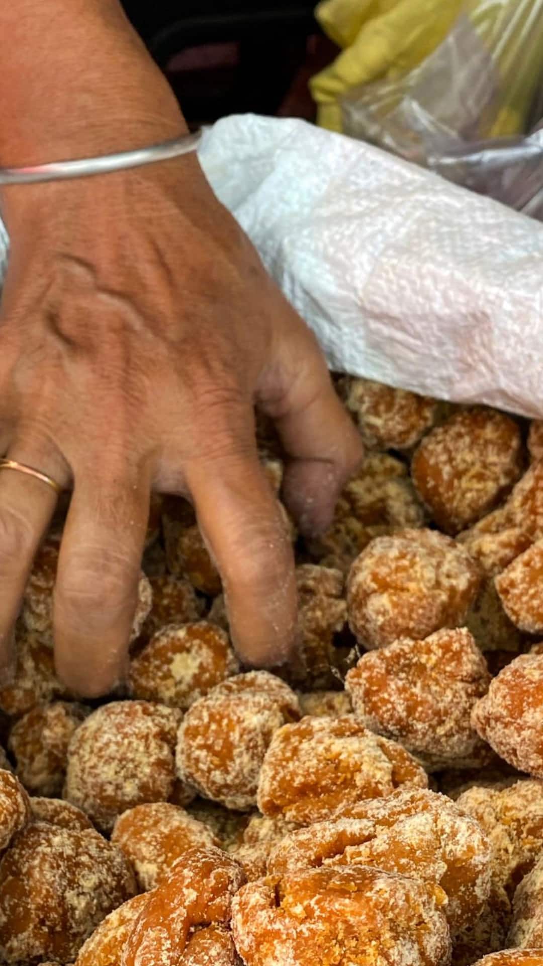 Does Eating Jaggery Increase Sugar Levels In Diabetic Patients? Does Eating Jaggery Increase Sugar Levels In Diabetic Patients?