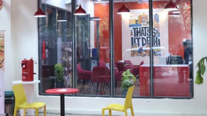 Delhi's Gen Z Post Office: Delhi also has a similar next gen post office with a facility designed to cater to the city’s tech-savvy youth. Located within a prominent educational campus, this post office features high-speed Wi-Fi, comfortable lounge seating, and a cafe-style area where students can relax while managing postal tasks. The facility also includes a mini library, a music corner, and interactive digital kiosks for QR-based parcel booking and payments. By merging functionality, education, and lifestyle, Delhi’s Gen Z post office creates an inviting environment that encourages young visitors to see postal services as convenient, modern, and even enjoyable. (Image Source: Facebook/Marketing Motivation)