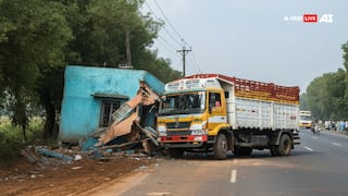 MP News: छतरपुर में दर्दनाक हादसा! तेज रफ्तार ट्रक ने बाइक सवार महिला को कुचला, पति के सामने तोड़ा दम