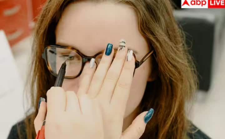 ਡਾਕਟਰ ਦੇ ਅਨੁਸਾਰ, ਗਲਾਕੋਮਾ ਦੀ ਜਾਂਚ ਵਿੱਚ ਇੰਟਰਾਓਕਿਊਲਰ ਪ੍ਰੈਸ਼ਰ ਭਾਵ ਕਿ ਅੱਖਾਂ ਦੇ ਅੰਦਰ ਦਾ ਦਬਾਅ ਬਹੁਤ ਮਹੱਤਵਪੂਰਨ ਹੁੰਦਾ ਹੈ। ਇਹੀ ਕਾਰਨ ਹੈ ਕਿ ਹਰ ਵਾਰ ਜਾਣ ‘ਤੇ ਇਸ ਨੂੰ ਮਾਪਿਆ ਜਾਂਦਾ ਹੈ। ਤਾਂ ਕਿ ਬਿਮਾਰੀ ਦੀ ਸਥਿਤੀ ਅਤੇ ਇਲਾਜ ਦਾ ਅਸਰ ਸਮਝਿਆ ਜਾ ਸਕੇ।