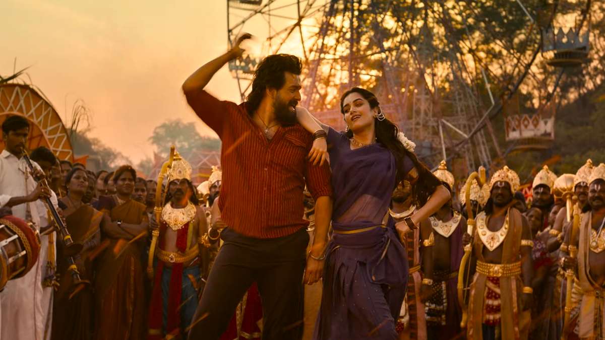 Lenin Movie Songs : విలేజ్ క్యూట్ లవ్ సాంగ్ - వహ్వా అనిపించేలా 'లెనిన్' వారెవా వారెవా లిరిక్స్