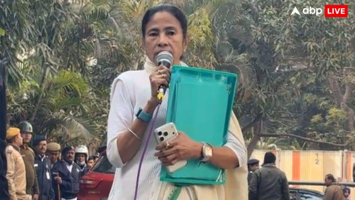 'I-PAC रेड के दौरान CM ने हाथ से छीने सबूत, ऐसा आज तक नहीं हुआ', BJP ने की ममता बनर्जी की गिरफ्तारी की मांग