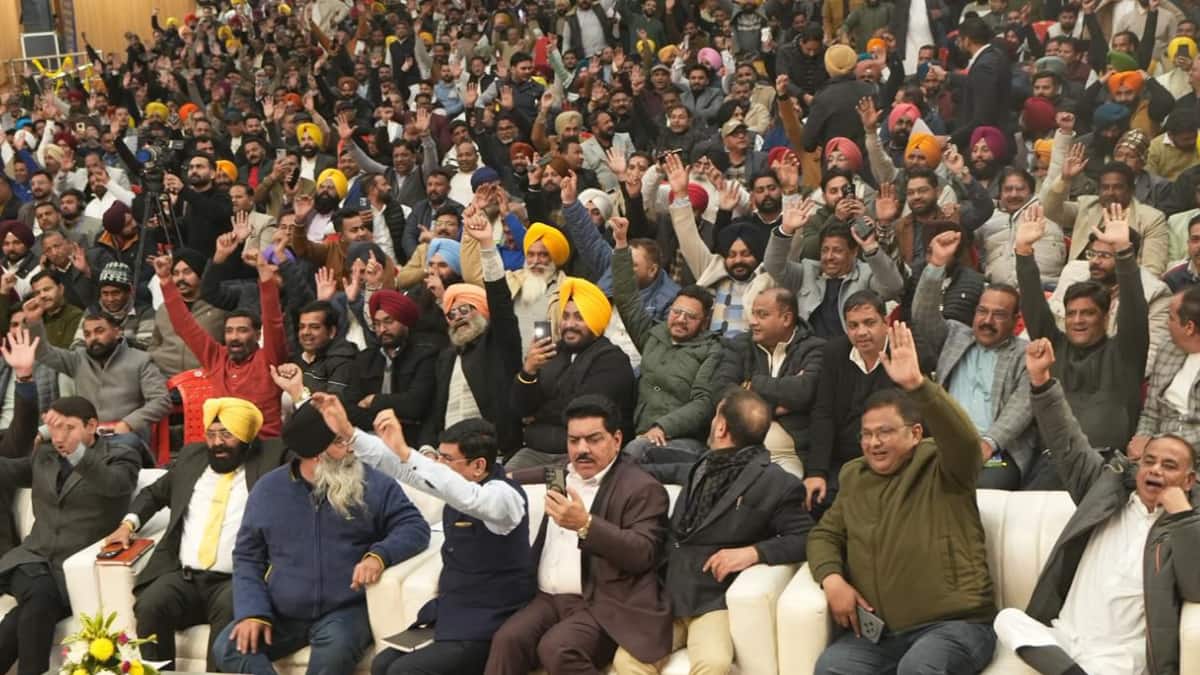 Punjab’s Big Promise To Traders: No More Office Hopping As Kejriwal–Mann Launch People-First Market Reforms