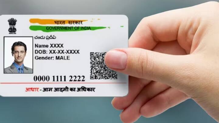 कई बार किस्त e KYC के अलावा दूसरी वजहों से भी अटक जाती है. आधार और बैंक खाते की जानकारी में गड़बड़ी, IFSC बदलना, बैंक KYC अपडेट न होना या जमीन के रिकॉर्ड में दिक्कत होना आम कारण हैं. ऐसे मामलों में तुरंत जानकारी सही कराना जरूरी है.