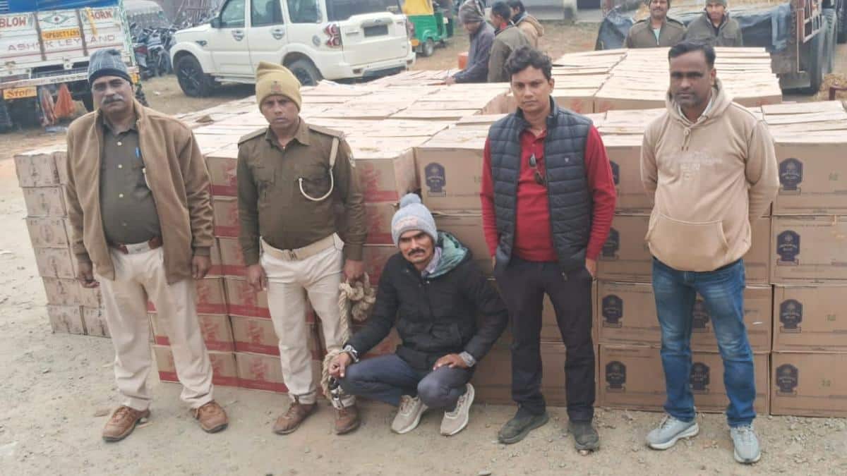 बिहार: भोजपुर में एक करोड़ की विदेशी शराब जब्त, ट्रक से हो रही थी सप्लाई, तस्कर गिरफ्तार