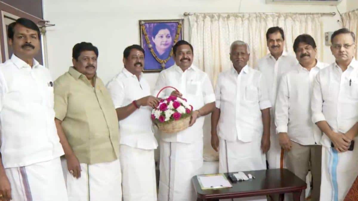 அதிமுக, பாஜக போட்டியிடவுள்ள தொகுதிகள் எத்தனை.? எடப்பாடி போட்ட லிஸ்ட்- ஓகே சொன்ன அமித்ஷா