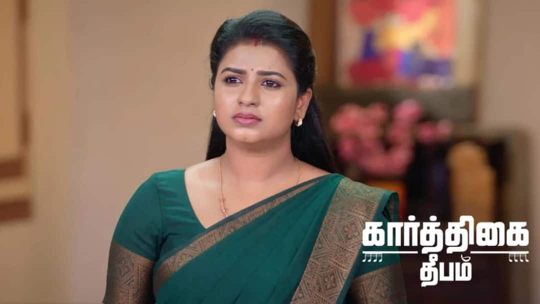 Karthigai Deepam: திருட்டு மாங்காய் அடித்து கண்மாய்க்கு சென்ற கார்த்திக், ரேவதி - அடுத்து நடந்த ரொமான்ஸ்!