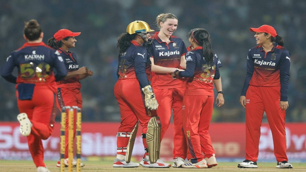 WPL 2026: মুম্বই ইন্ডিয়ান্সকে প্রথম ম্য়াচে হারাতেই ডব্লিউপিএলে নতুন রেকর্ড গড়ল স্মৃতির আরসিবি