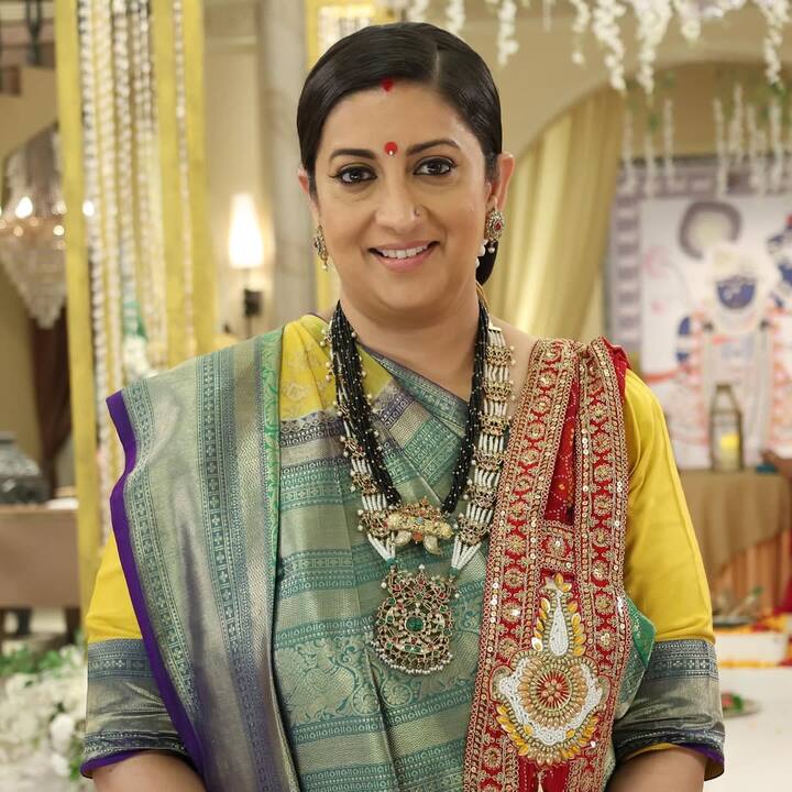 ऑडिशन के दौरान ही स्मृति को तुलसी का रोल मिला, जिसने उन्हें अलग पहचान दिलाई. इसके बाद उन्होंने कई सरियल किए और कई अवॉर्ड्स भी जीते. वहीं एक्ट्रेस अब एक बार फिर क्योंकि सास भी कभी बहू थी 2 तुलसी का रोल निभा रही हैं.