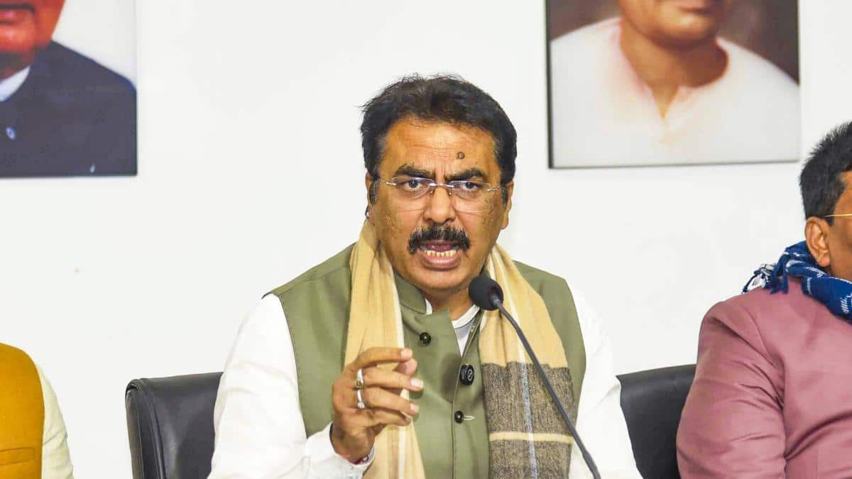 लालू परिवार पर संजय सरावगी का हमला, ‎'लैंड फॉर जॉब' पर कहा- 'कानून के हाथ लंबे होते हैं'