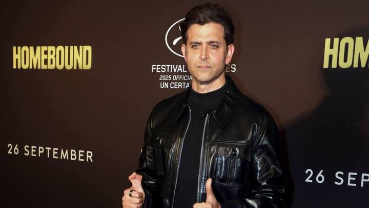 হৃতিক তাঁর খাবারের প্রতি খুব মনোযোগ দেন এবং তাঁর ব্যক্তিগত শেফ শুভম বিশ্বকর্মা তাঁর জন্য বিশেষ স্বাস্থ্যকর খাবার তৈরি করেন, যা তাঁকে সবসময় ফিট রাখতে সাহায্য করে।