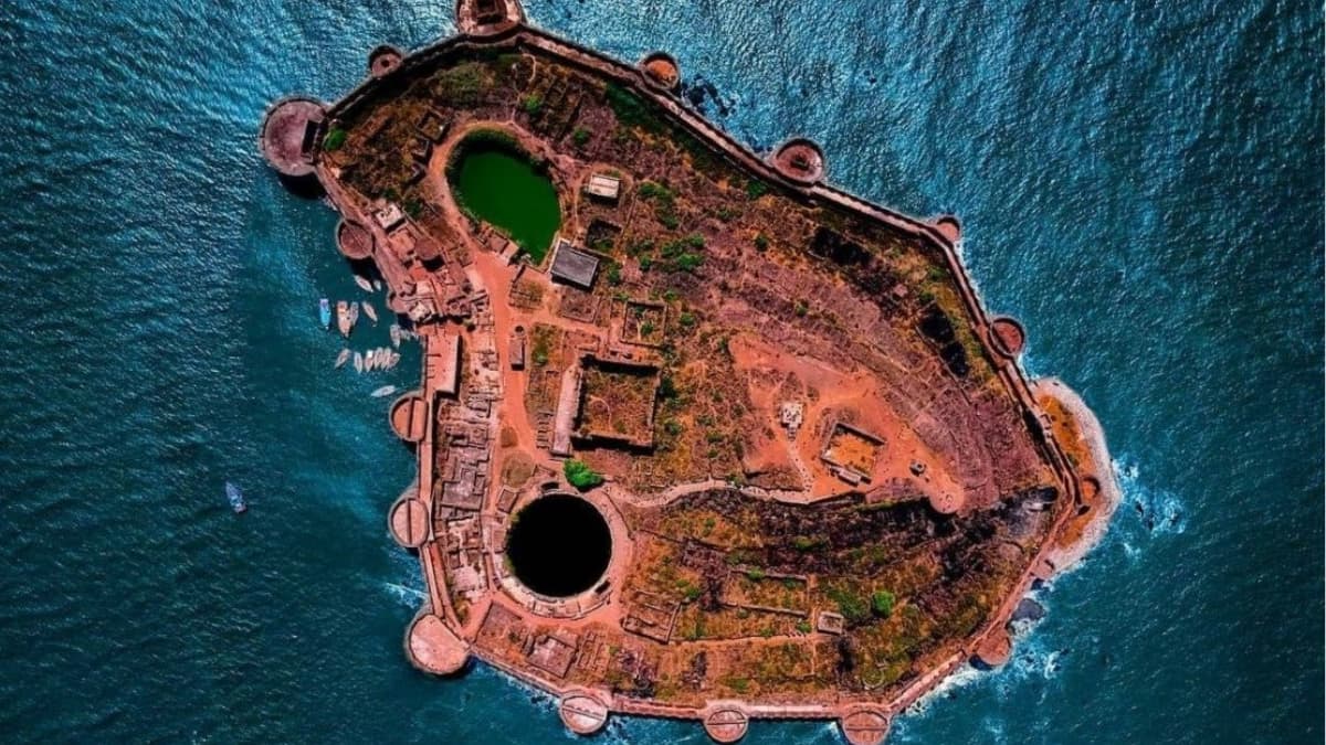 (Image Source: bonvacations)