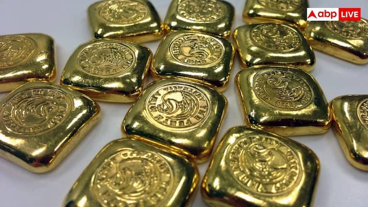 वेनेजुएला के गंभीर आर्थिक संकट, हाइपरइन्फ्लेशन और गिरती हुई मुद्रा ने कीमतों को काफी बिगाड़ दिया है. सोना जिसे अक्सर स्थानीय स्तर पर निकाला जाता है और विनिमय के जरिए के रूप में इस्तेमाल किया जाता है, भारतीय बाजारों में काफी ज्यादा महंगा है.