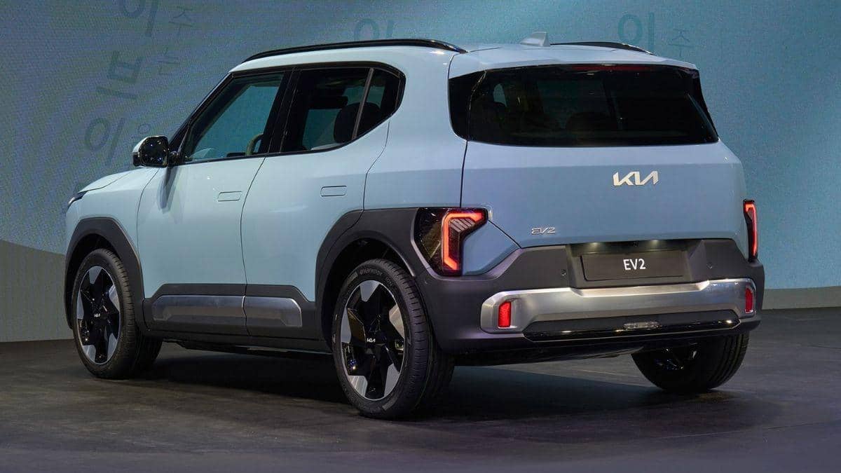Kia EV2: ப்ராண்டின் குட்டி மின்சார கார்..! கியா புதிய எஸ்யுவி மாடலின் அம்சங்கள், ரேஞ்ச்? இந்தியாவில் எப்போது?