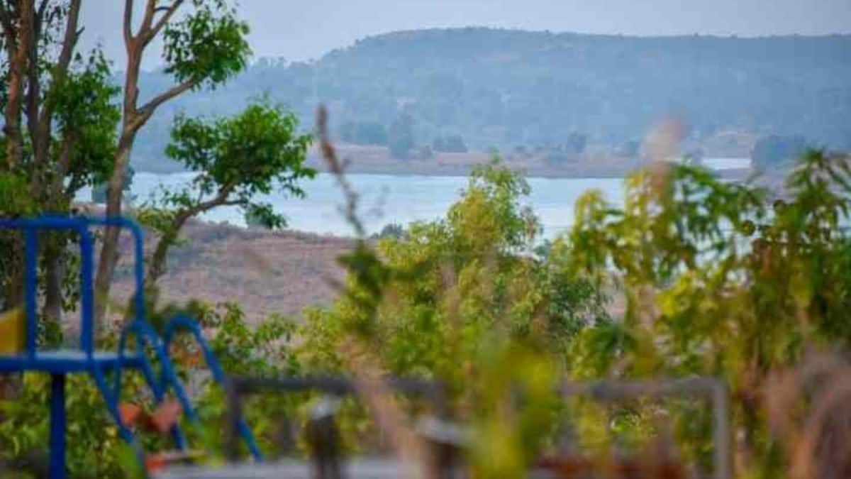 (Image Source: Twitter/@JenJonHolidays)