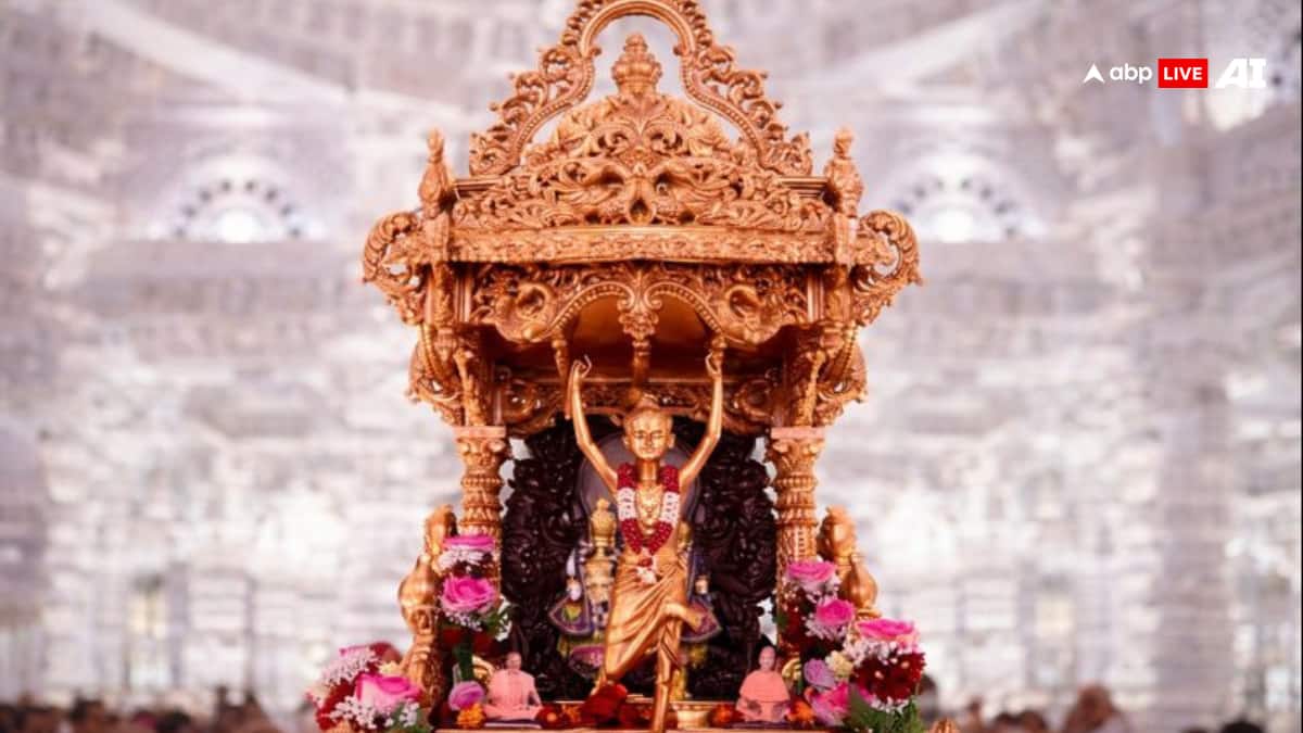 108 फुट ऊंची, सोने जैसी चमक... अक्षरधाम मंदिर में खड़ी ये दिव्य प्रतिमा किसकी है? जो फ्लाईओवर से भी दिखेगी
