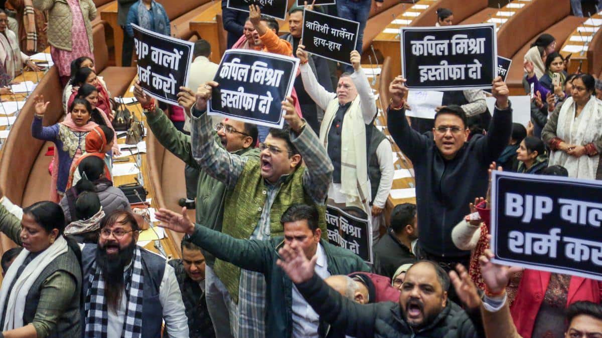 AAP Stages Massive Protest At BJP Headquarters: Kapil Mishra’s Insult To Sikh Gurus Sparks Row