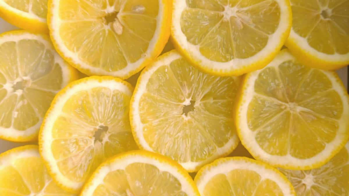 10 Foods That Naturally Cleanse Your Body