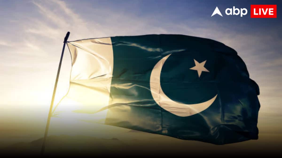 After Trump’s Visa Pause Reports, Pakistan Replies As Applicants Seek Clarity