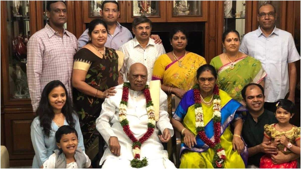 Konijeti Rosaiah Wife Passes Away: మాజీ ముఖ్యమంత్రి రోశయ్య సతీమణి కొణిజేటి శివలక్ష్మి కన్నుమూత
