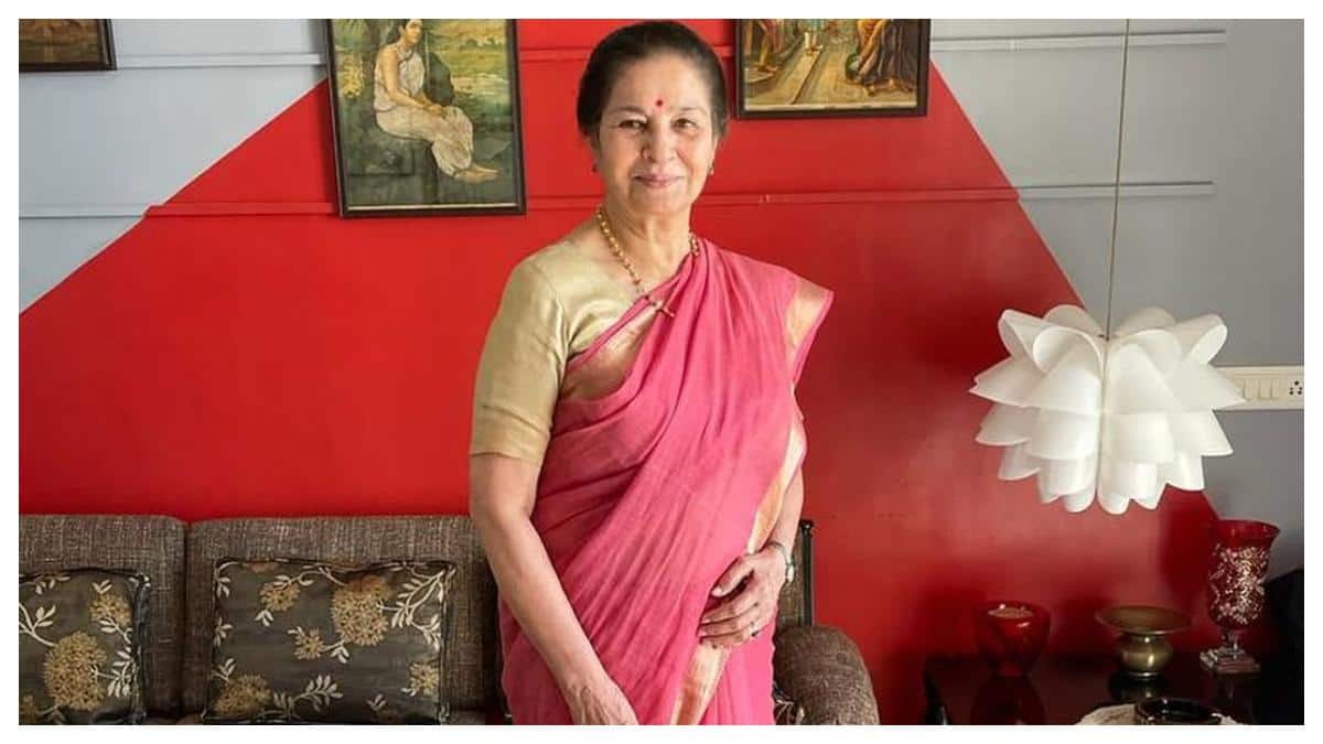 ‘No Ego, Just Humility’: Suhasini Mulay Reflects On Working With Dharmendra In Ikkis