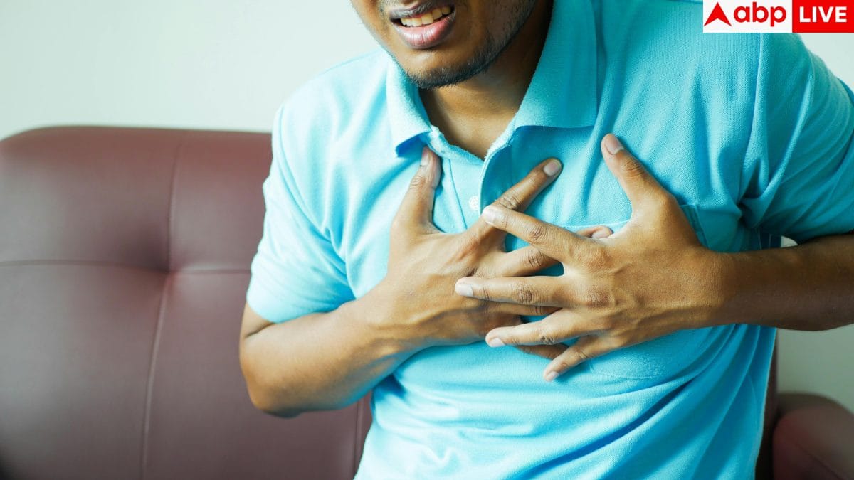 Winter Health Risks: सर्दियों में किन लोगों को जल्दी आता है हार्ट अटैक? गलती से भी इग्नोर न करें ये 5 लक्षण