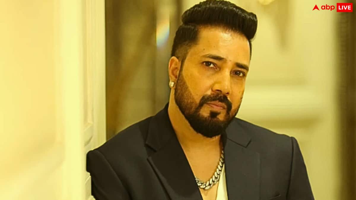 आवारा कुत्तों के लिए 10 एकड़ जमीन देने को तैयार हैं मीका सिंह, सुप्रीम कोर्ट से की खास अपील