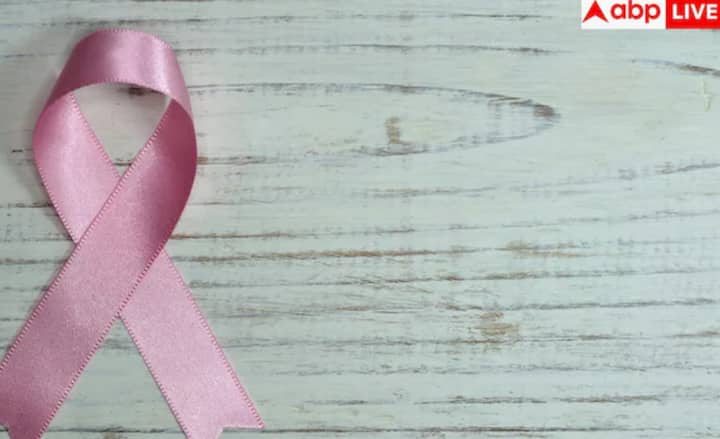 ਖੰਡ ਸਿੱਧੇ ਤੌਰ 'ਤੇ ਕੈਂਸਰ ਦਾ ਕਾਰਨ ਨਹੀਂ ਬਣਦੀ, ਪਰ ਜ਼ਿਆਦਾ ਖੰਡ ਵਾਲੀ ਖੁਰਾਕ ਮੋਟਾਪਾ ਅਤੇ ਸੋਜ ਨੂੰ ਵਧਾ ਸਕਦੀ ਹੈ। ਇਹ ਦੋਵੇਂ ਕਾਰਕ ਕੈਂਸਰ ਦੇ ਖਤਰੇ ਨੂੰ ਵਧਾਉਣ ਵਿੱਚ ਮਹੱਤਵਪੂਰਨ ਭੂਮਿਕਾ ਨਿਭਾਉਂਦੇ ਹਨ। ਖੋਜ ਦਰਸਾਉਂਦੀ ਹੈ ਕਿ ਜੋ ਲੋਕ ਜ਼ਿਆਦਾ ਖੰਡ ਦਾ ਸੇਵਨ ਕਰਦੇ ਹਨ ਉਨ੍ਹਾਂ ਵਿੱਚ ਕੈਂਸਰ ਦਾ ਖ਼ਤਰਾ ਕਾਫ਼ੀ ਜ਼ਿਆਦਾ ਹੁੰਦਾ ਹੈ।