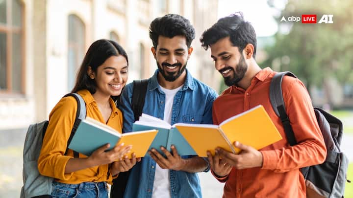 आज यूट्यूब और अन्य ऑनलाइन प्लेटफॉर्म्स पर JEE और NEET के लिए हिंदी में बेहतरीन वीडियो लेक्चर और नोट्स उपलब्ध हैं. इसका सही इस्तेमाल बहुत बड़ा फायदा देता है.