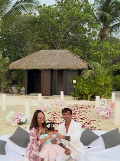 समंदर किनारे बिपाशा बसु ने पति और बेटी संग सेलिब्रेट किया था अपना बर्थडे, एक्ट्रेस ने अब दिखाई झलक