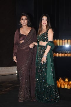 'ये रिश्ता क्या कहलाता है' कि मां-बेटी का रीयूनियन, अक्षरा-नायरा ने साथ में जमकर दिए पोज, फोटोज वायरल