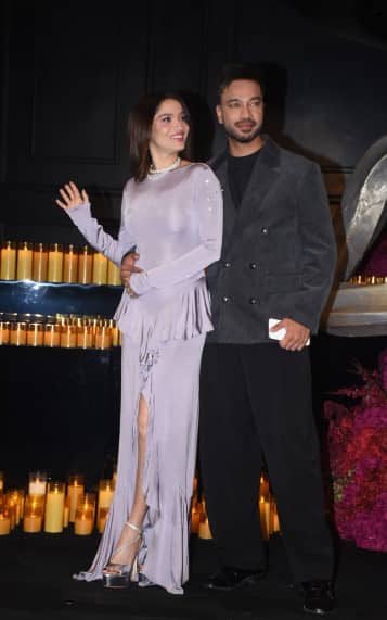 Stars from Bollywood to TV attended Nupur-Stebin's reception, from Salman to Disha-Mouni stole the show.