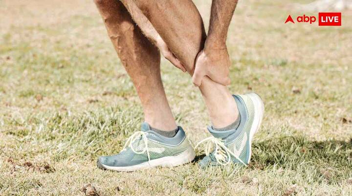 धूप में थोड़ी देर बैठना रोजमर्रा की आदत बनाएं, खान-पान में विटामिन D वाले पदार्थ शामिल करें, थकान, जोड़ों में दर्द या कमजोरी जैसे लक्षण नजर आए तो तुरंत डॉक्टर से सलाह लें, बच्चे और बुजुर्गों की हड्डियों का खास ध्यान रखें. सर्दियों में थोड़ी सावधानी और नियमित धूप लेने से आप अपनी हड्डियों को मजबूत रख सकते हैं और बीमारियों से बच सकते हैं.