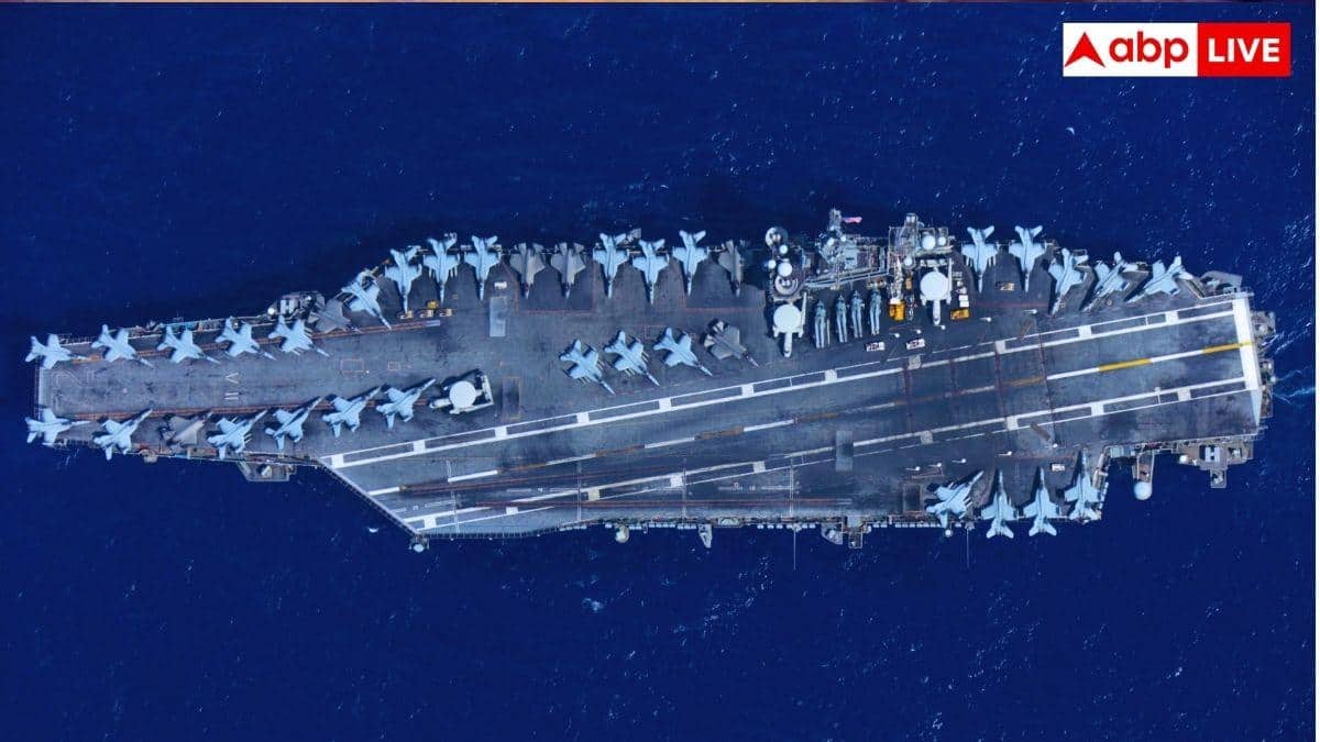 USS अब्राहम लिंकन पर करीब 70 विमान तैनात होते हैं.