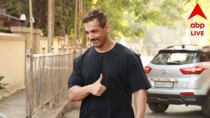 বৃহস্পতিবার সকাল ৭টা থেকে ভোটগ্রহণ শুরু হয়ে গিয়েছে। মুম্বই ছাড়াও, বৃহস্পতিবার অর্থাৎ আজ ভোটগ্রহণ হচ্ছে আরও ২৮টি পুরসভায়। সব মিলিয়ে ৮৯৩টি ওয়ার্ডের জন্য ২৮৬৯টি বুথে ভোটগ্রহণ চলছে জোরকদমে