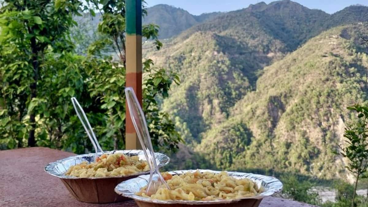 (Image Source: Pinterest/kanupriya_kuniyal)