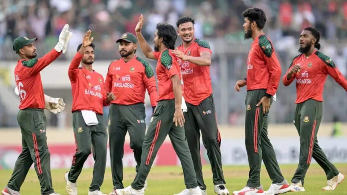 बांग्लादेशी खिलाड़ियों के आगे झुका BCB, 'इंडियन एजेंट' कहने पर डायरेक्टर की कर दी छुट्टी