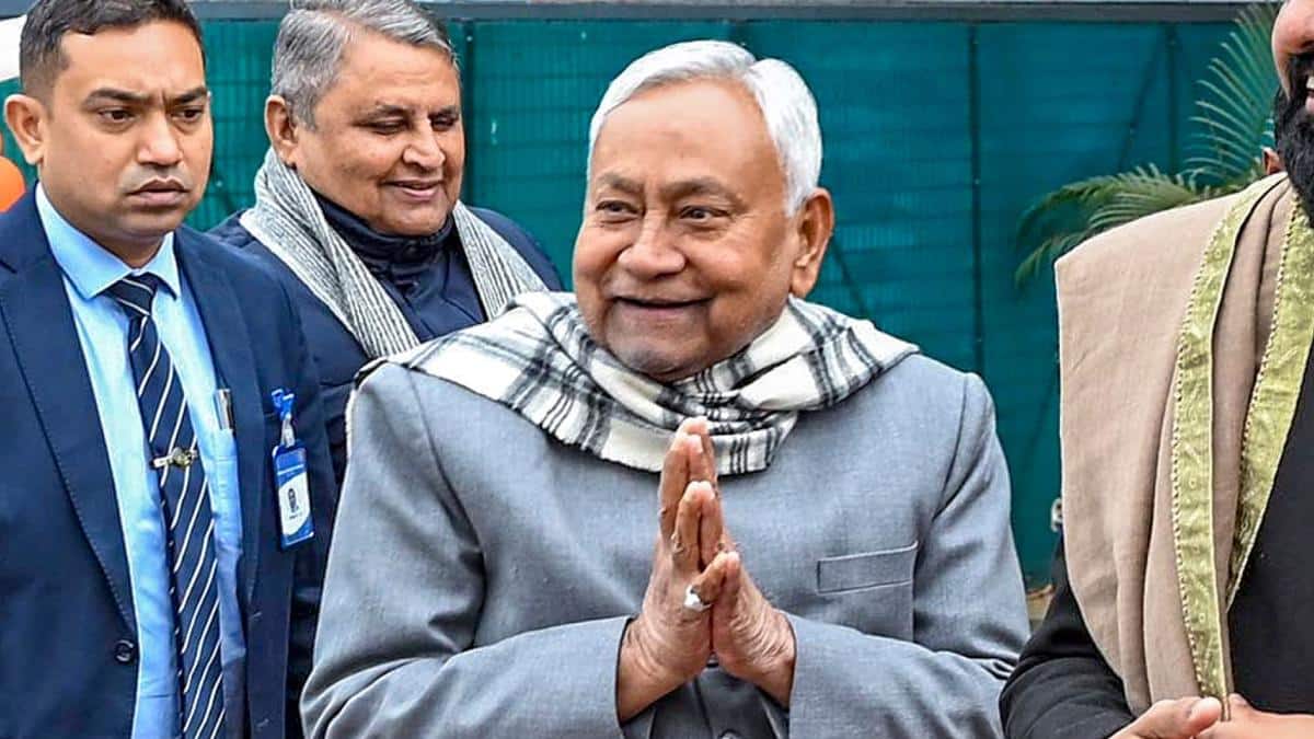 बिहार में 'समृद्धि यात्रा' का आगाज, सत्ताधारी नेताओं ने जताया विकास और जनसंवाद का भरोसा