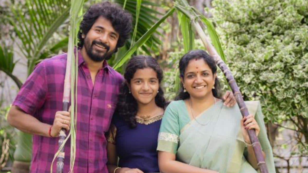 மகளுடன் சிவகார்த்திகேயன் வெளியிட்ட புகைப்படம்..தரம்கெட்டு பேசிய விஜய் ரசிகர்கள்..நடவடிக்கை எடுக்குமா காவல்துறை?