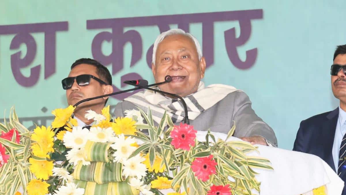 कुमारबाग पहुंचे नीतीश कुमार, औद्योगिक क्षेत्र का भ्रमण किया, बोले- 'व्यवसाय बढ़ाएं, सरकार…'