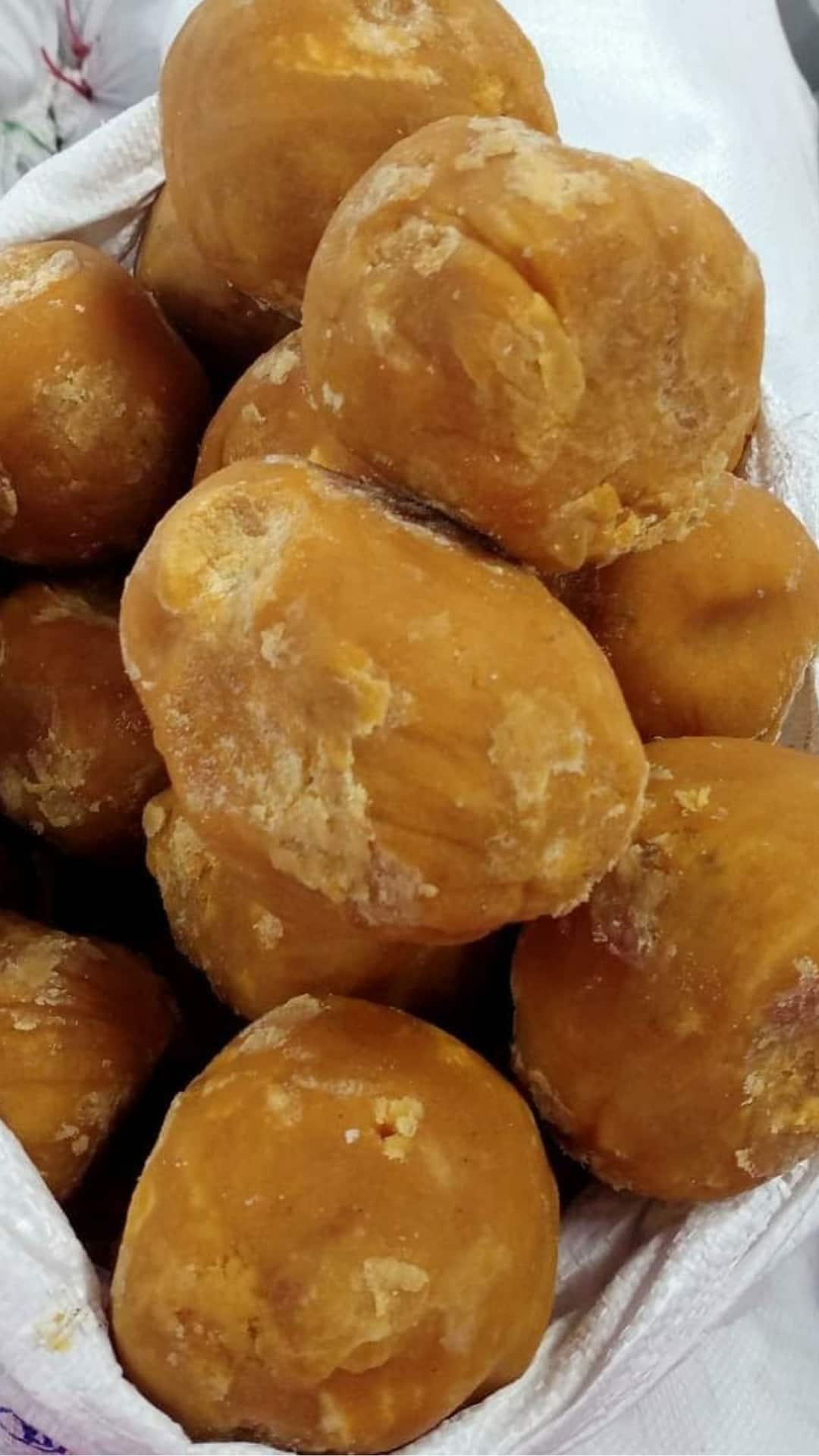 6 Things That Happen When You Eat Jaggery After Meals 6 Things That Happen When You Eat Jaggery After Meals