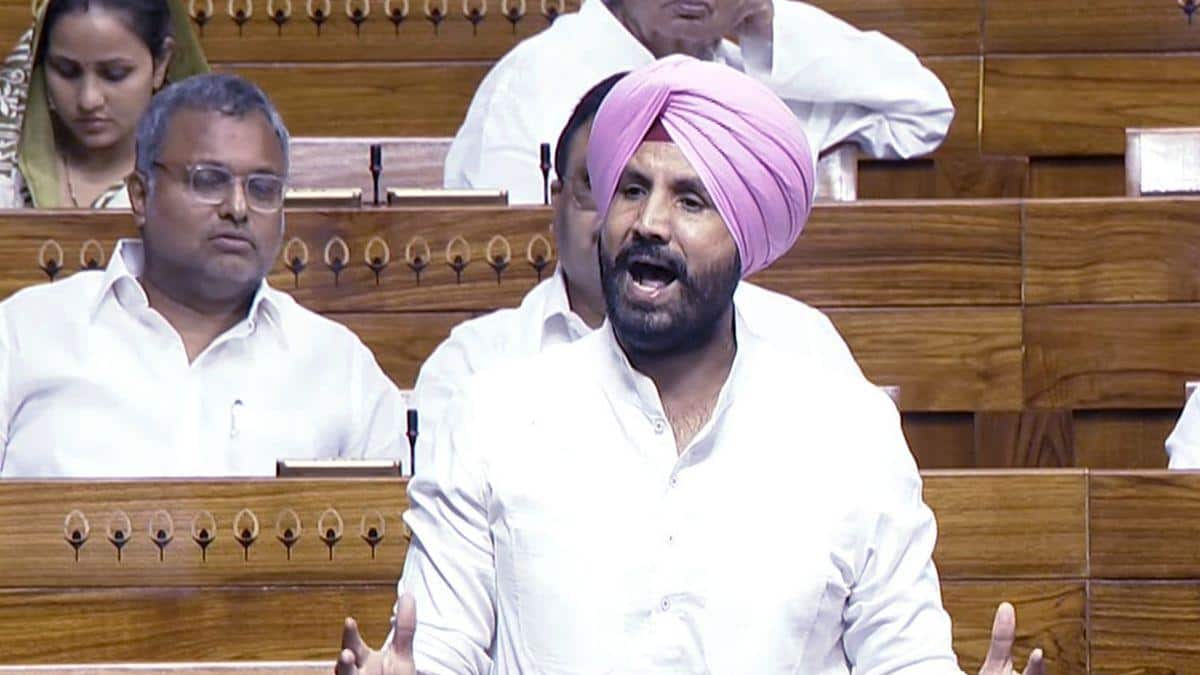 Punjab Congress Accuses BJP, AAP Of Cheating People