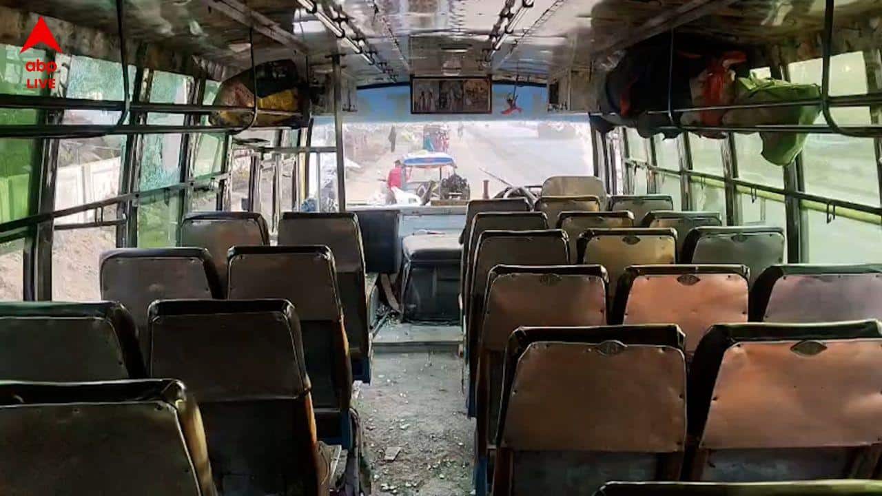 Beldanga Incident : বেলডাঙায় দুষ্কৃতী-রাজ, যাত্রীবাহী বাসে চলল ভাঙচুর; আহত ৪