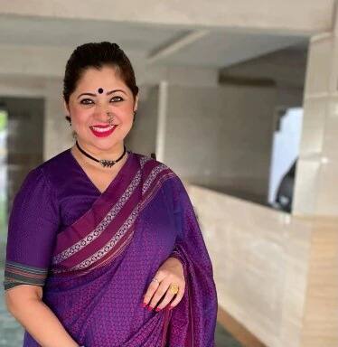 या स्पर्धकांसह रितेशनं दिपाली सय्यदला देखील इशारा दिला. तसेच तिला कडक शब्दांत झापलं.